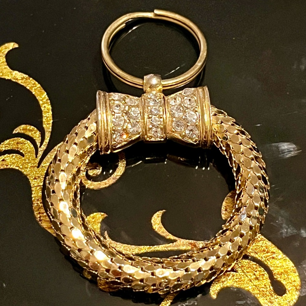 Whiting & Davis Gold Metal Mesh Key Ring Rhinestone Bow - Picture 5 of 5